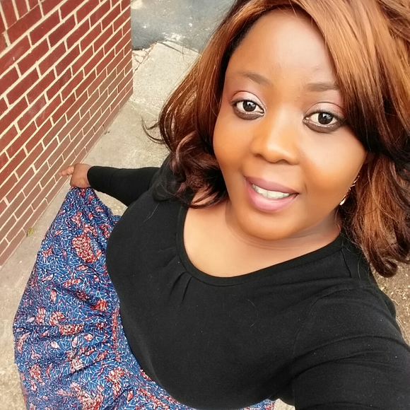 Meet your Posher, Ruth - Picture 2 of 3